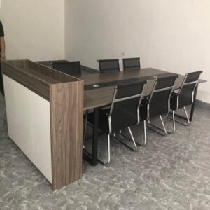 Cụm bàn 6 chỗ kèm kệ trang trí thanh lý