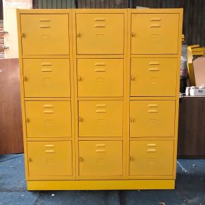 Tủ locker sắt 12 ô thanh lý giá rẻ